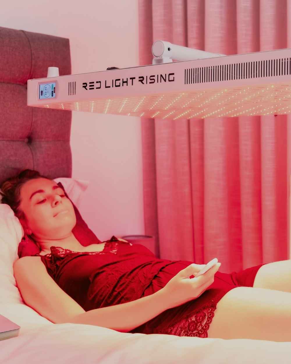 Red Light Rising Horizontal Stand for Advantage Panels
